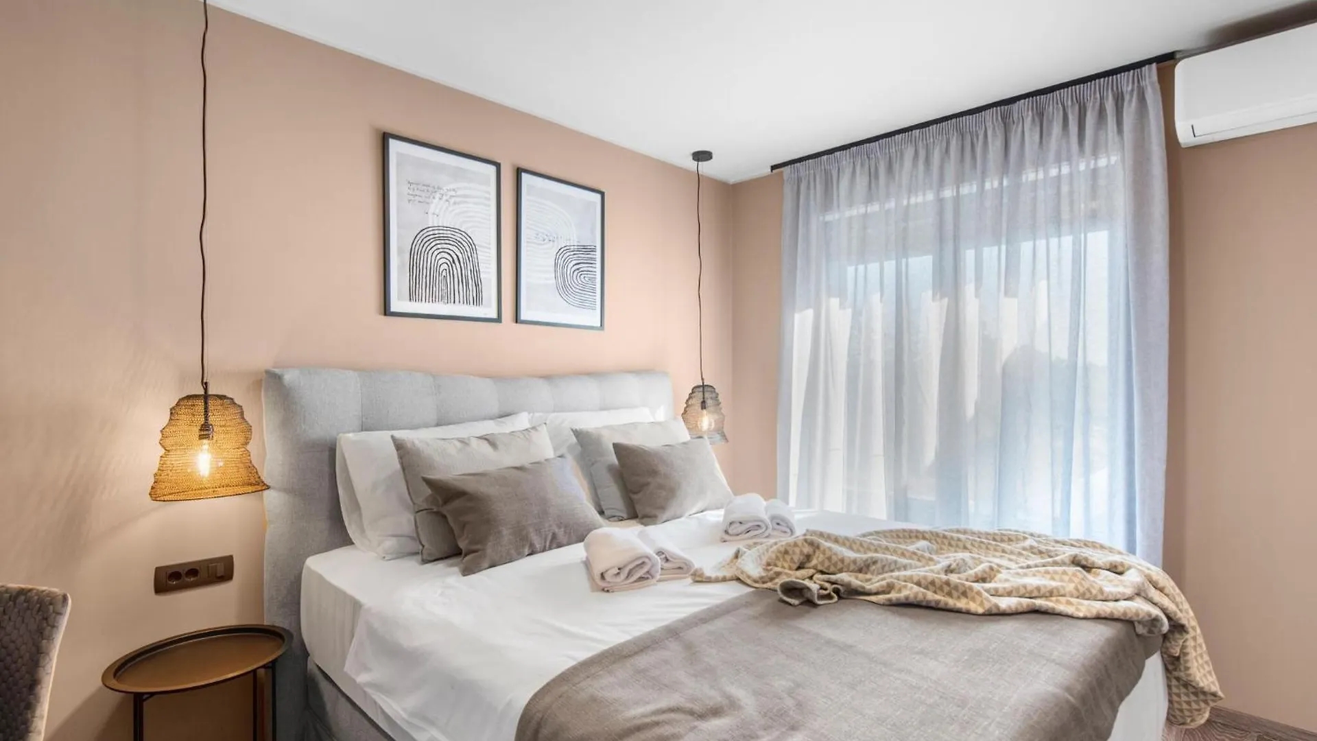 Villa Penthouse Apartment With Bubble Bath 卡里高多 0*,  克罗地亚