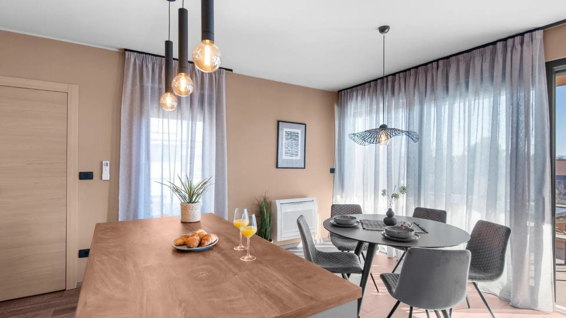 Villa Penthouse Apartment With Bubble Bath 卡里高多 0*,  克罗地亚