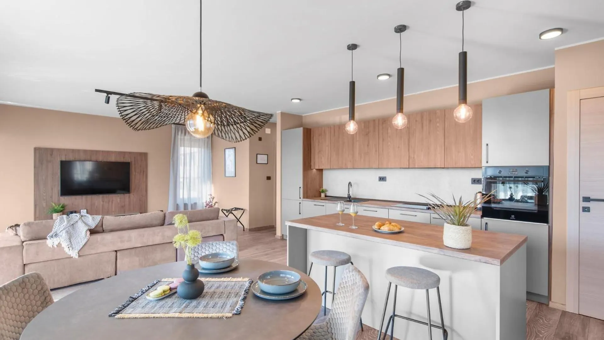 Villa Penthouse Apartment With Bubble Bath 卡里高多